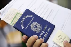 Com prazo maior de contratação, emprego temporário deve crescer 10% Com prazo maior de contratação, emprego temporário deve crescer 10%