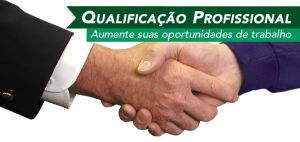 QUALIFICAÇÃO PROFISSIONAL É DIFERENCIAL EM TEMPO DE CRISE QUALIFICAÇÃO PROFISSIONAL É DIFERENCIAL EM TEMPO DE CRISE